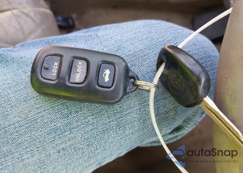 2003 Toyota Camry Xle из США, поврежденный, VIN 4T1BE30K63U653597